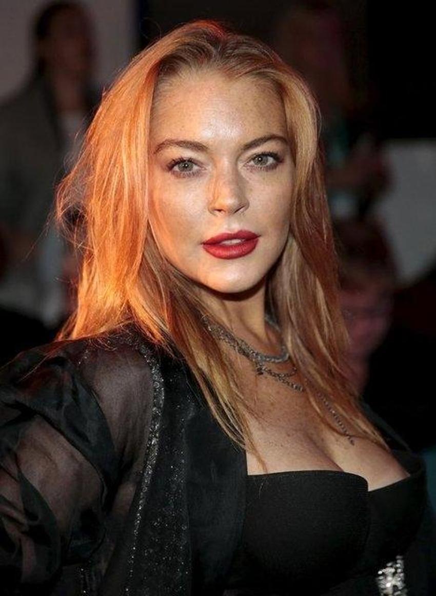Lindsay Lohan göz kamaştırdı