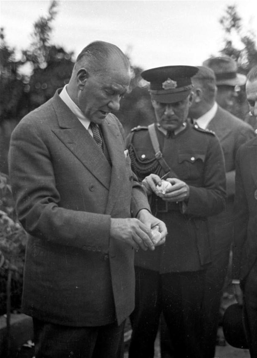 Büyük komutan Atatürk 80 yıldır özlemle anılıyor
