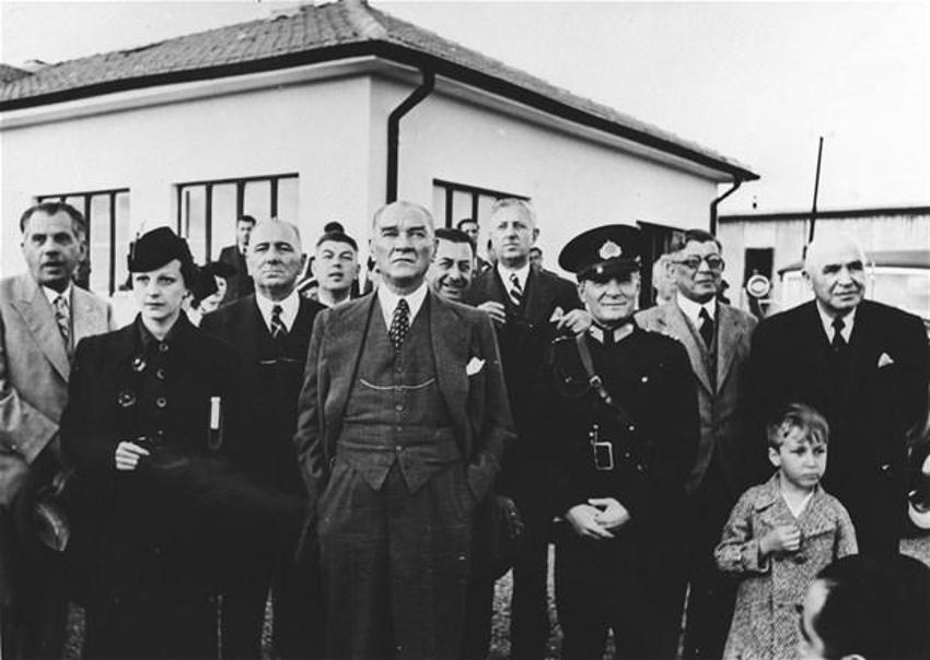 Büyük komutan Atatürk 80 yıldır özlemle anılıyor