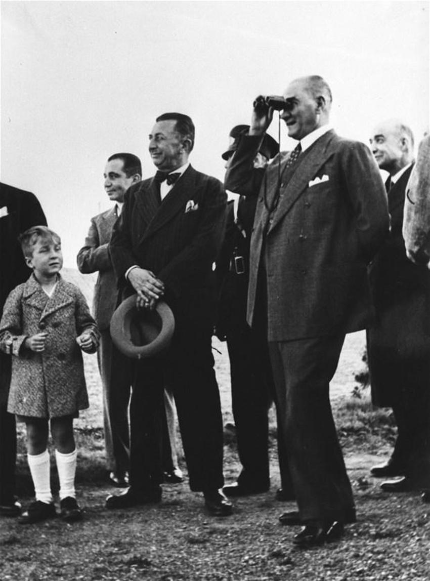 Büyük komutan Atatürk 80 yıldır özlemle anılıyor