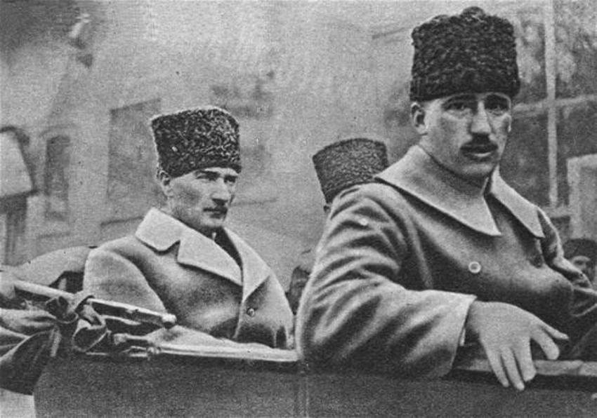 Büyük komutan Atatürk 80 yıldır özlemle anılıyor