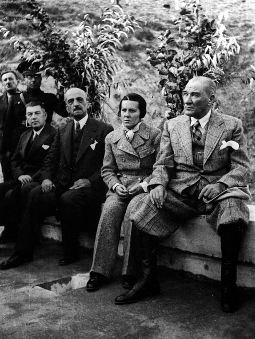 Büyük komutan Atatürk 80 yıldır özlemle anılıyor