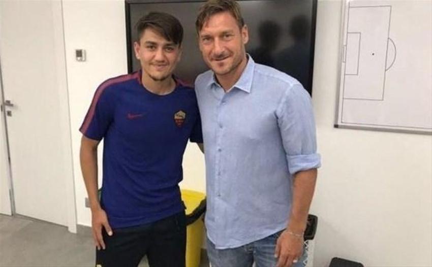 Totti ile De Rossi arasında Cengiz Ünder diyaloğu