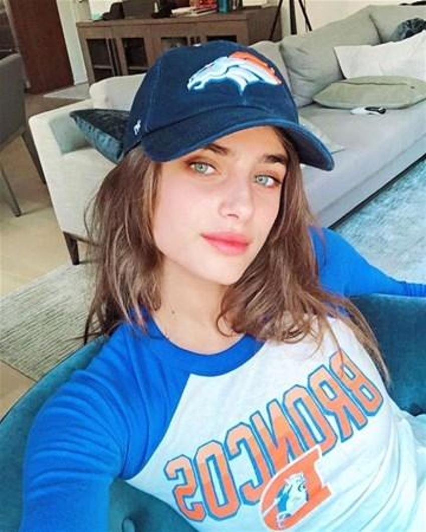 Victoria`s Secret`ın yeni meleği