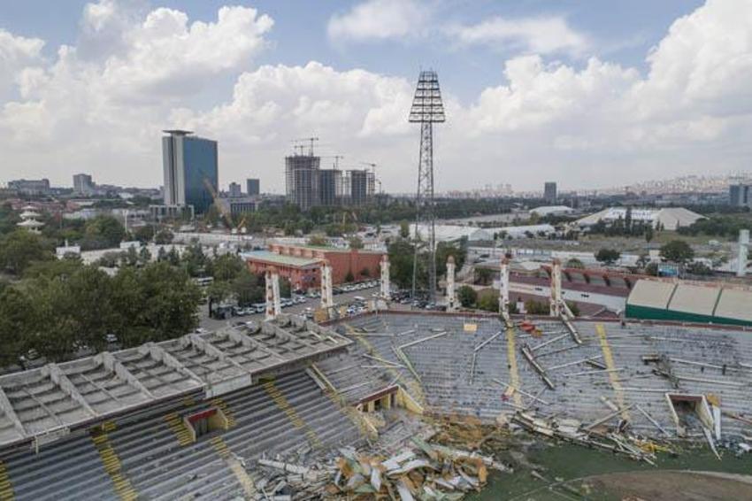 Ankara 19 Mayıs Stadı'nın yıkımına devam ediliyor