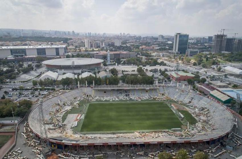 Ankara 19 Mayıs Stadı'nın yıkımına devam ediliyor