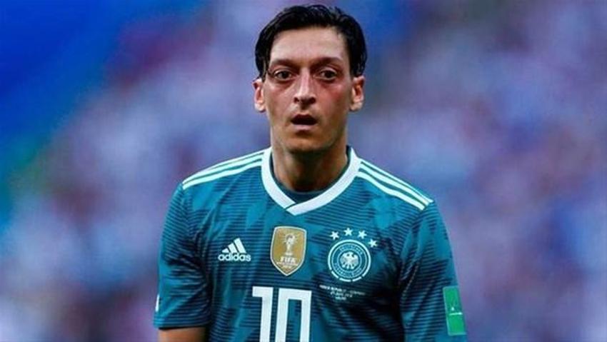 Vergi kaçakçısı Hoeness'ten Mesut Özil'e skandal sözler