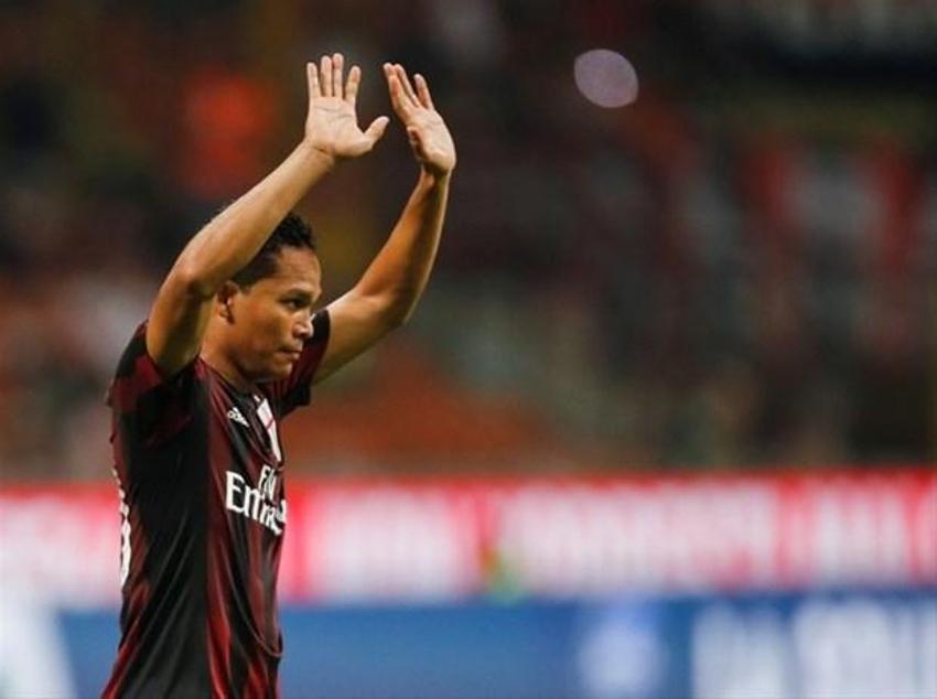 Fenerbahçe Carlos Bacca için bastırıyor