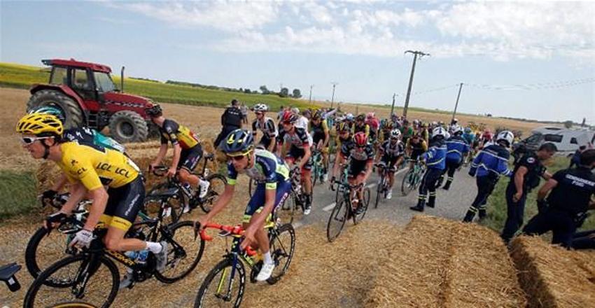 Tour de France'da bisikletçiler biber gazı yedi