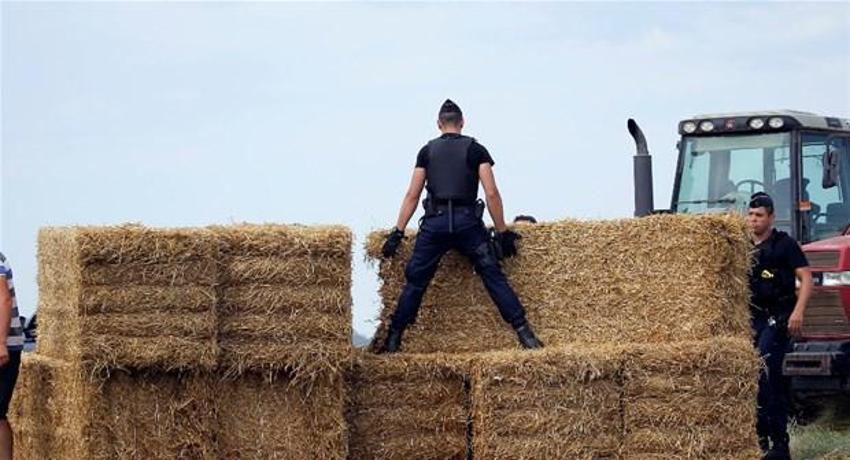Tour de France'da bisikletçiler biber gazı yedi