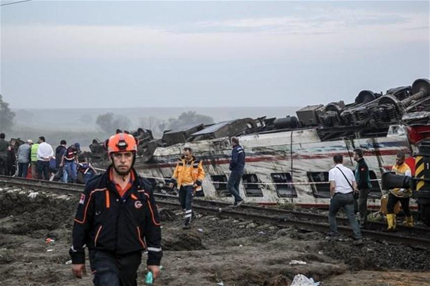 Tekirdağ'da tren faciası!