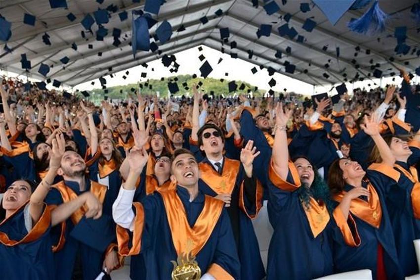 Işık Üniversitesi’nde on bininci mezun coşkusu