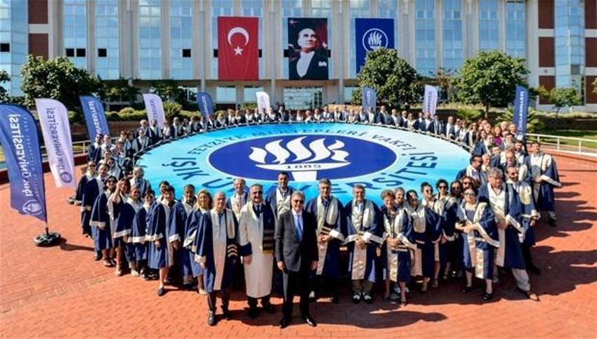 Işık Üniversitesi’nde on bininci mezun coşkusu