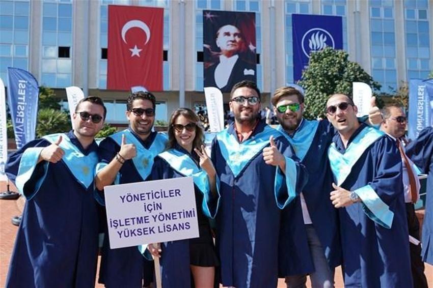 Işık Üniversitesi’nde on bininci mezun coşkusu