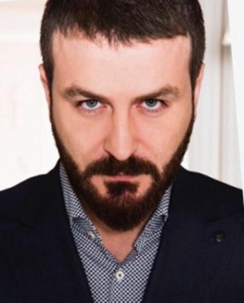 Ünlü oyuncu Arda Öziri motosiklet kazasında hayatını kaybetti
