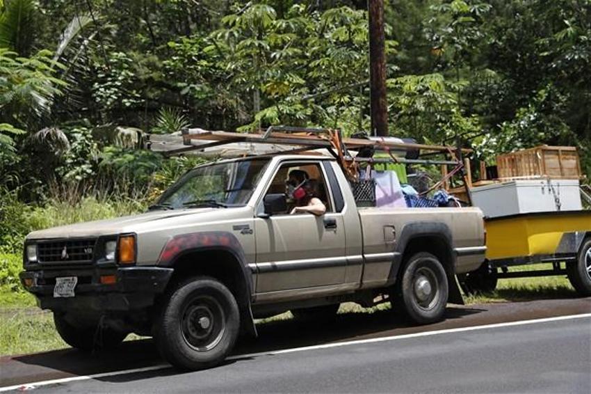Hawaii'de Kilauea Yanardağı faaliyete geçti! Dehşete düşüren kareler