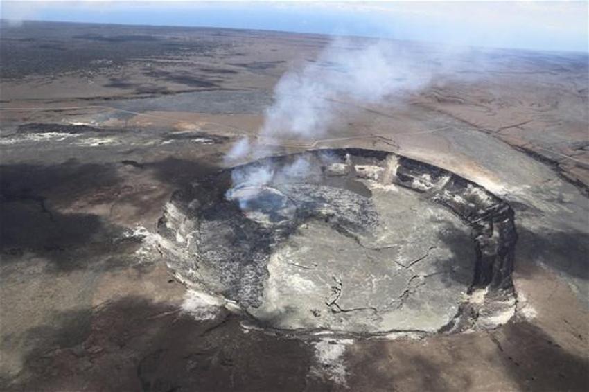 Hawaii'de Kilauea Yanardağı faaliyete geçti! Dehşete düşüren kareler