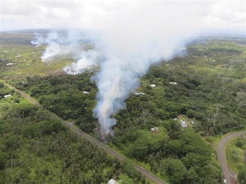 Hawaii'de Kilauea Yanardağı faaliyete geçti! Dehşete düşüren kareler