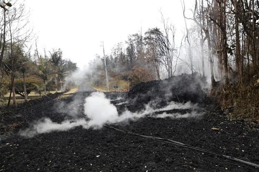 Hawaii'de Kilauea Yanardağı faaliyete geçti! Dehşete düşüren kareler