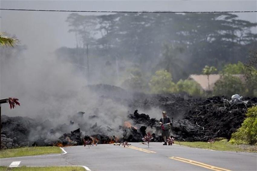 Hawaii'de Kilauea Yanardağı faaliyete geçti! Dehşete düşüren kareler