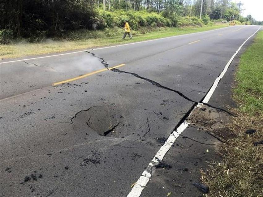Hawaii'de Kilauea Yanardağı faaliyete geçti! Dehşete düşüren kareler