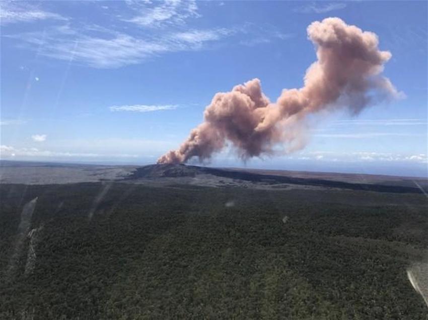 Hawaii'de Kilauea Yanardağı faaliyete geçti! Dehşete düşüren kareler