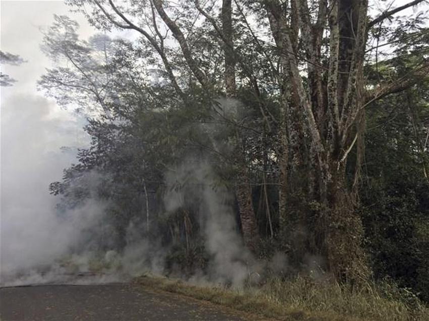 Hawaii'de Kilauea Yanardağı faaliyete geçti! Dehşete düşüren kareler