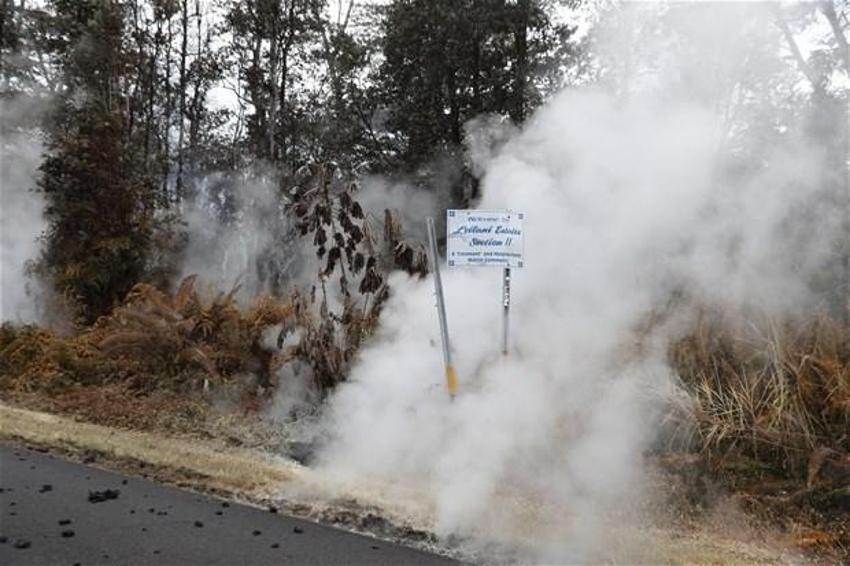 Hawaii'de Kilauea Yanardağı faaliyete geçti! Dehşete düşüren kareler