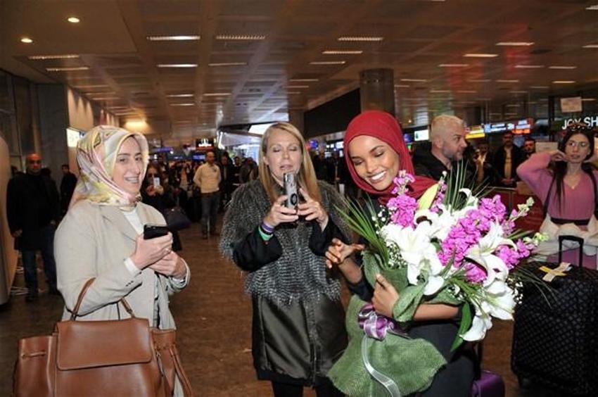 Dünyaca ünlü top model Halima Aden İstanbul'da