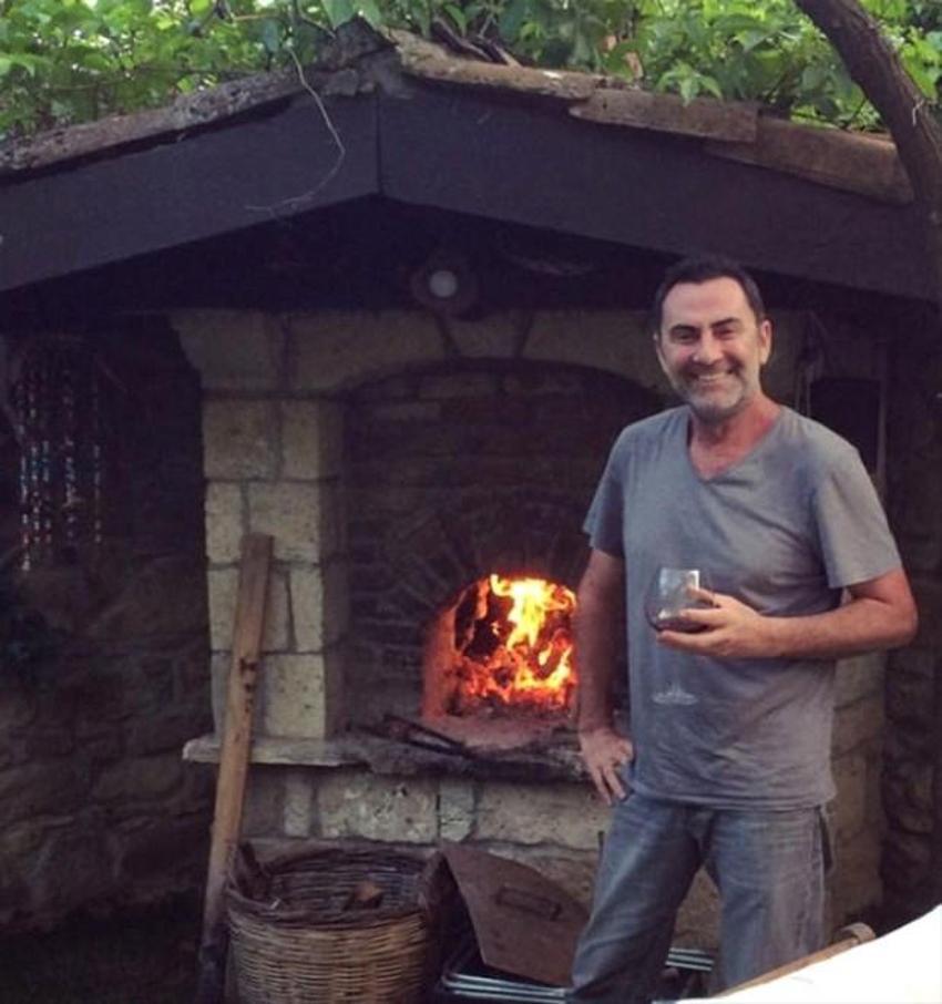 Ünlüler İstanbul'dan tasını tarağını toplayıp kaçıyor! Usta oyuncu, 'Ailem ve benim için en doğru karar' diyerek duyurdu