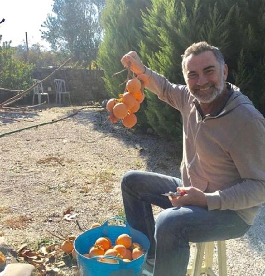 Ünlüler İstanbul'dan tasını tarağını toplayıp kaçıyor! Usta oyuncu, 'Ailem ve benim için en doğru karar' diyerek duyurdu