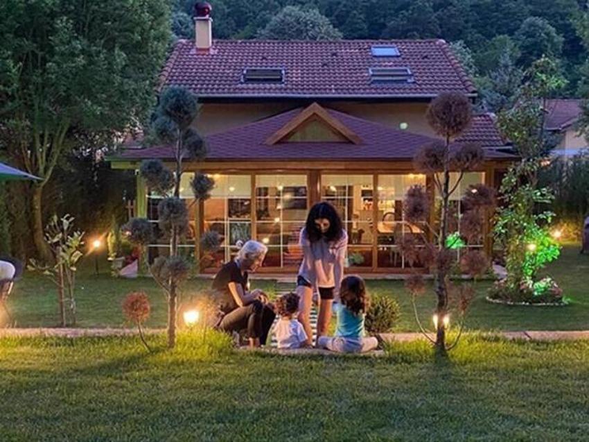 Ünlüler İstanbul'dan tasını tarağını toplayıp kaçıyor! Usta oyuncu, 'Ailem ve benim için en doğru karar' diyerek duyurdu