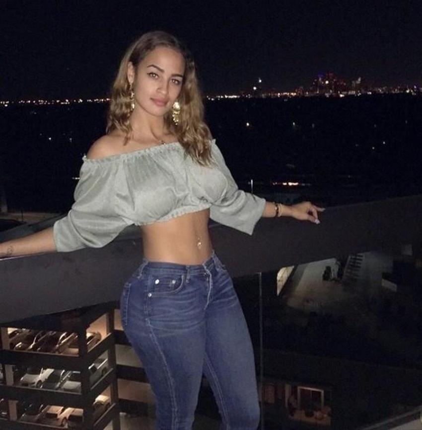 Lewis Hamilton için şok iddia: Üçlü ilişki istedi!