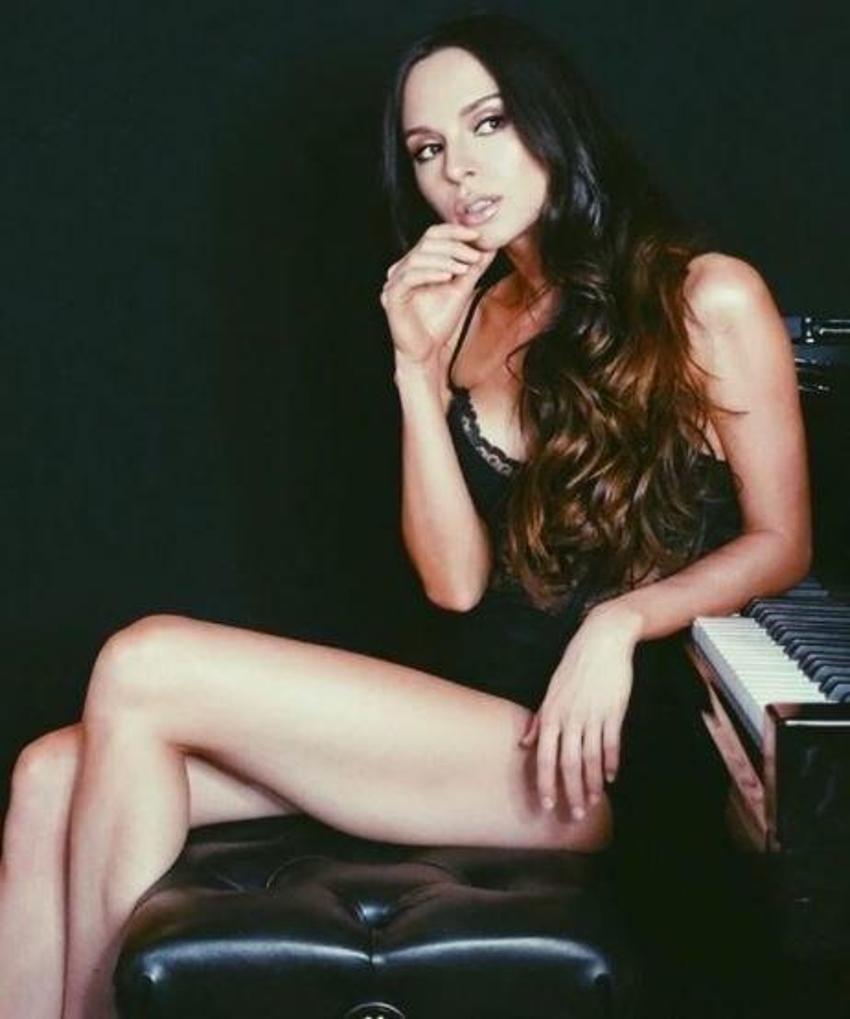 Lola Astanova