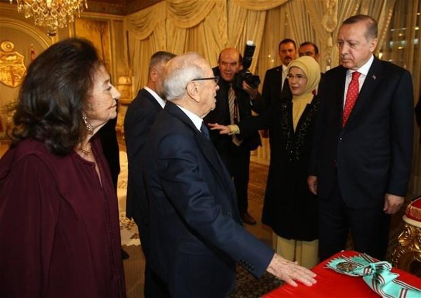 Cumhurbaşkanı Erdoğan’a Tunus'ta devlet nişanı takdim edildi