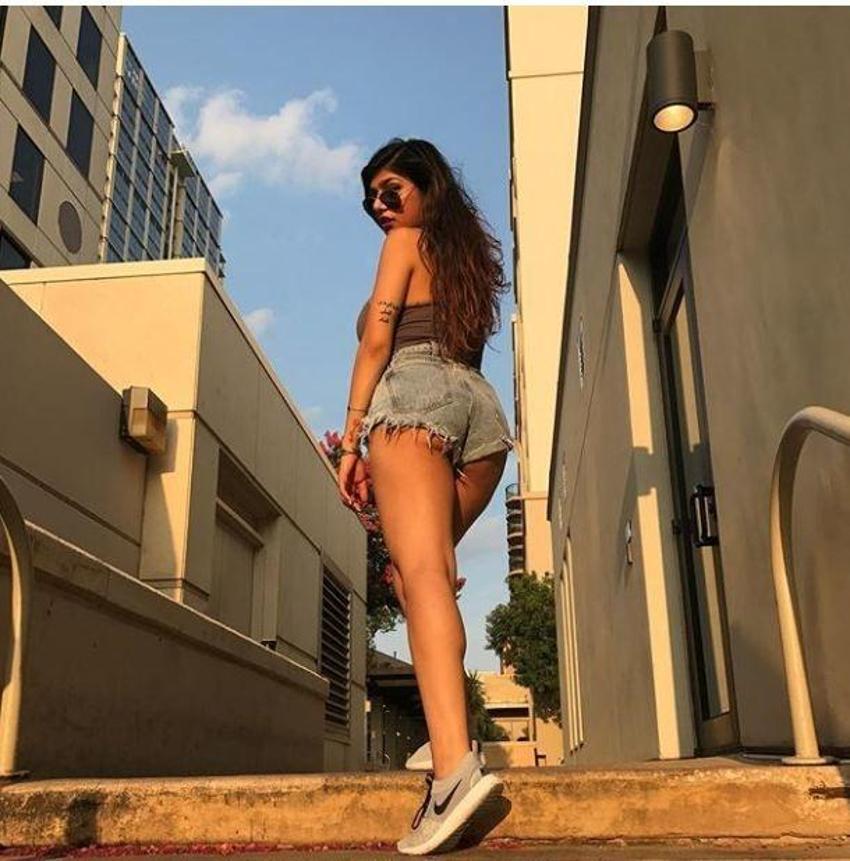 Mia Khalifa'yı reddetti, sosyal medyadan engelledi