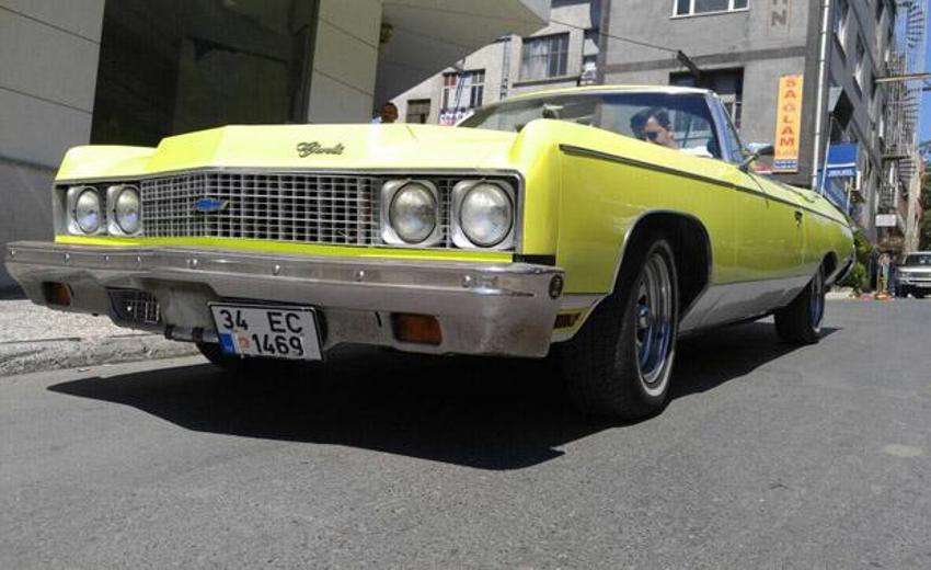 1973 model Chevrolet Impala yeniden yollarda