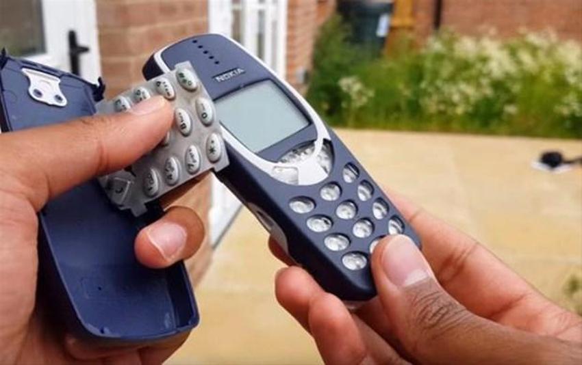Nokia 3310'un dayanıklılık testi