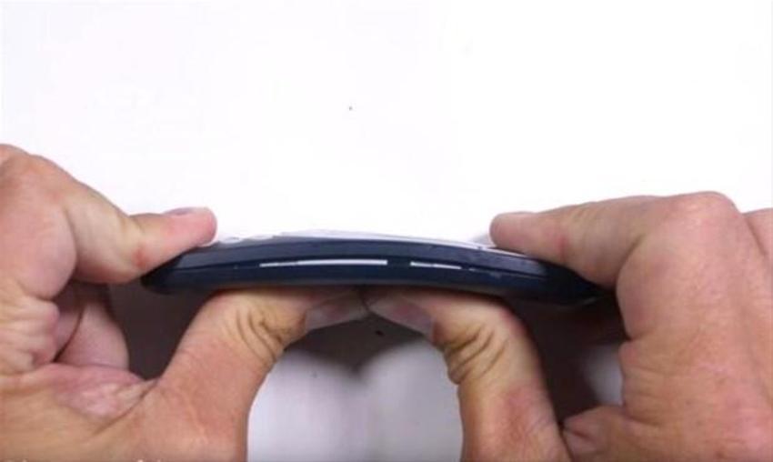Nokia 3310'un dayanıklılık testi