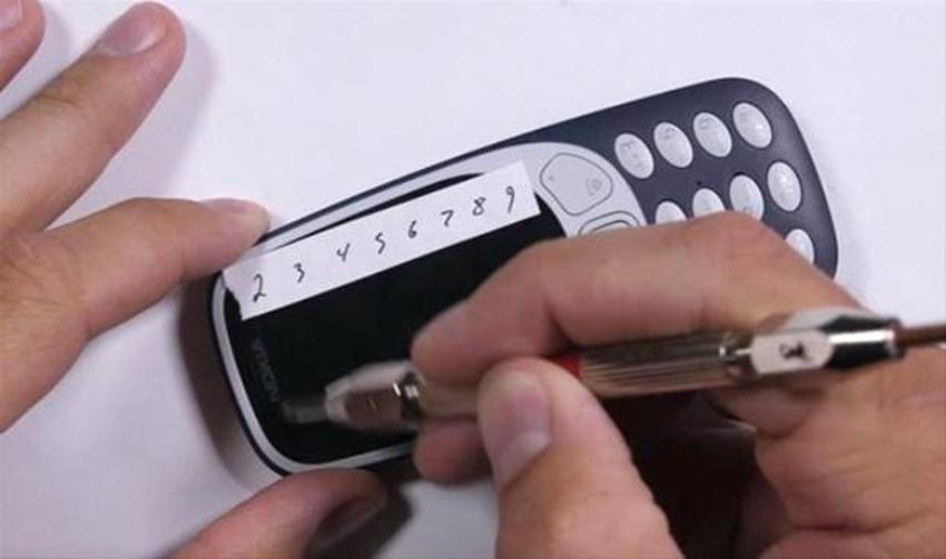 Nokia 3310'un dayanıklılık testi