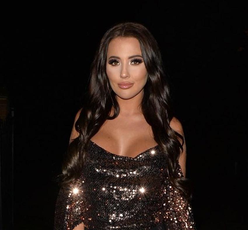 Yazmin Oukhellou