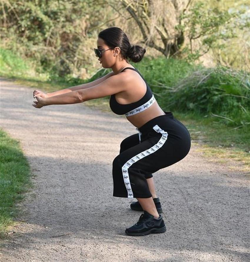 Yazmin Oukhellou