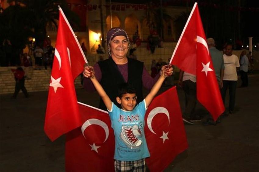 Türkiye 'Demokrasi Nöbeti'nde