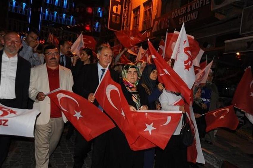 Türkiye 'Demokrasi Nöbeti'nde