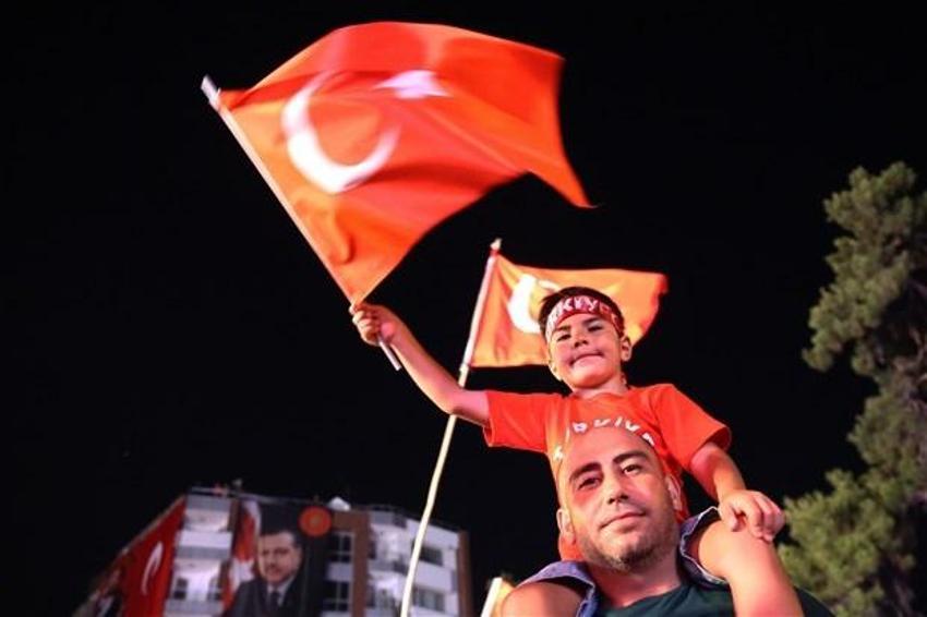 Türkiye 'Demokrasi Nöbeti'nde