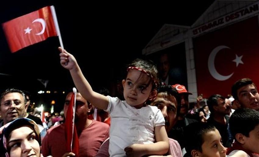 Türkiye 'Demokrasi Nöbeti'nde