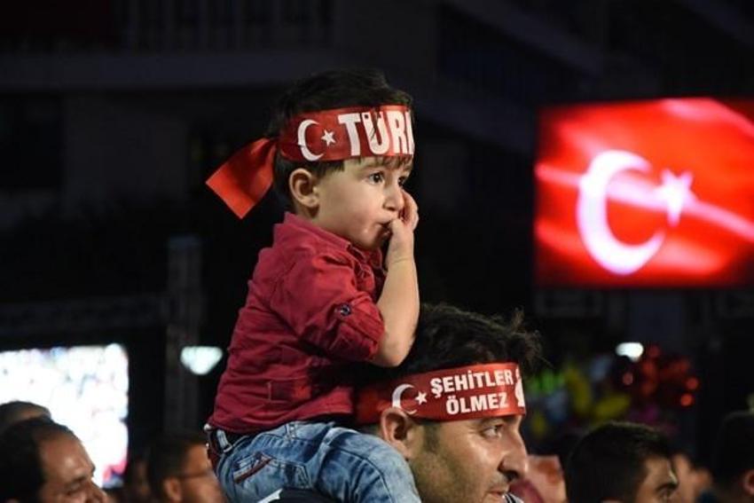 Türkiye 'Demokrasi Nöbeti'nde