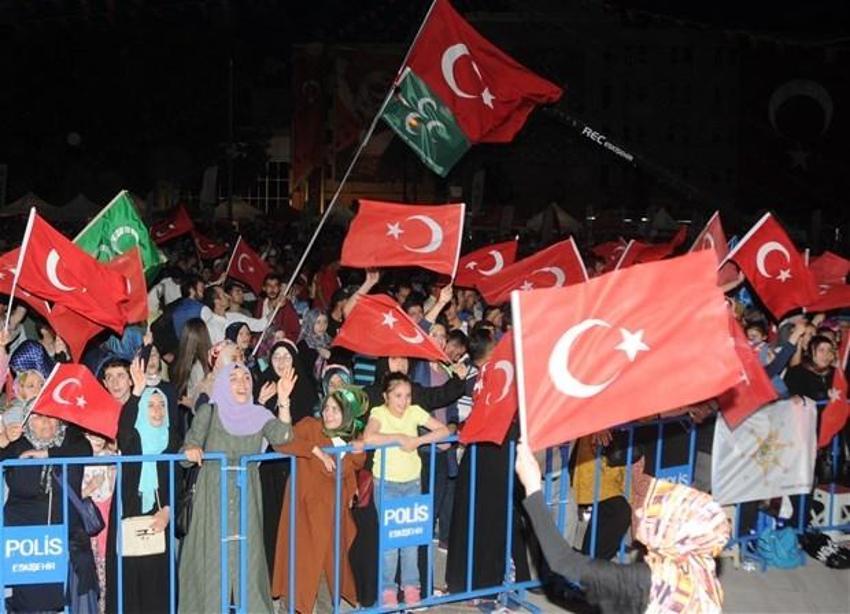 Türkiye 'Demokrasi Nöbeti'nde
