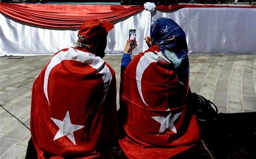 Türkiye 'Demokrasi Nöbeti'nde