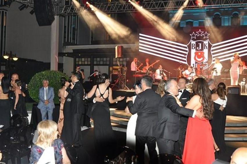 Şampiyonluk balosundan görüntüler